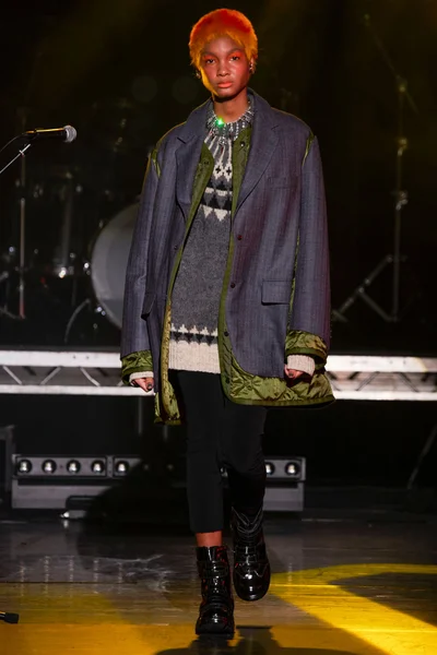 Look 38